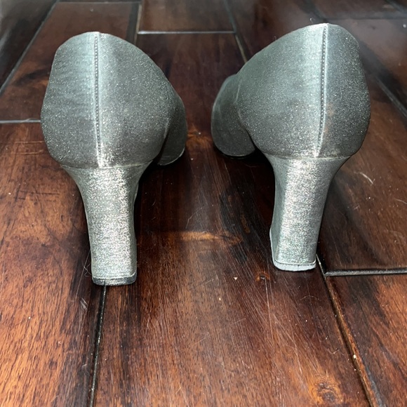 Shoes - Picture 3 of 3